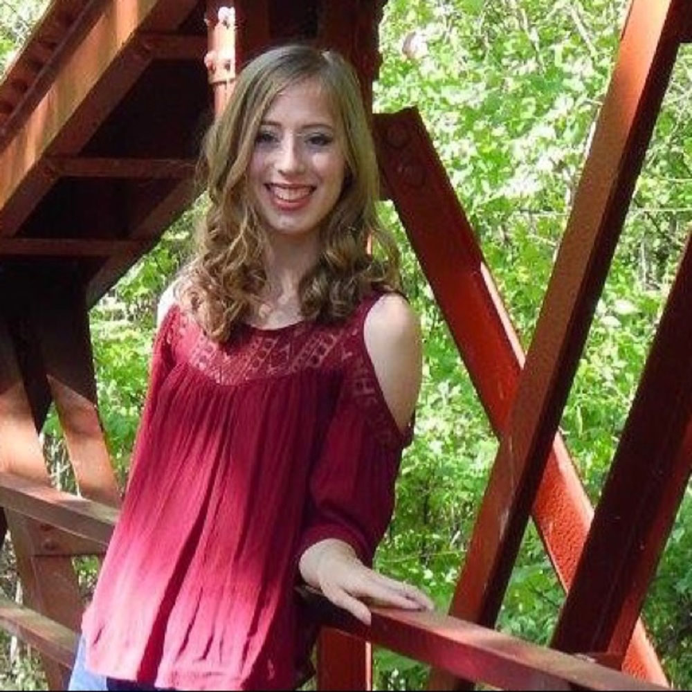 Meet your Posher, Renee